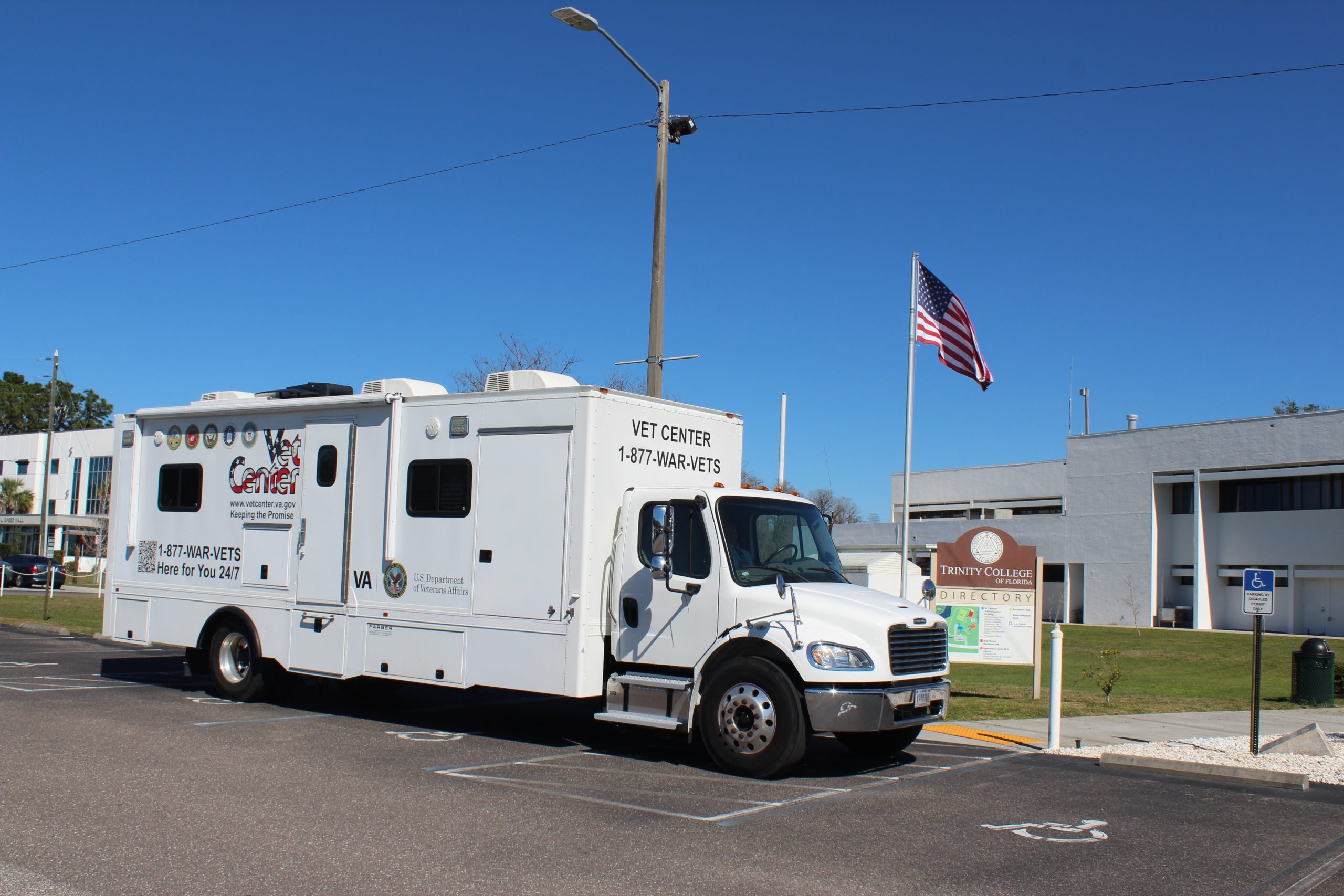 Mobile Vet Center Event Trinity College graduation